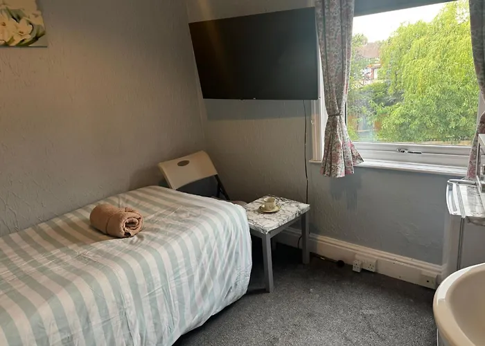 Bed & Breakfast Woodville - Free Parking, Direct Bus To Centre