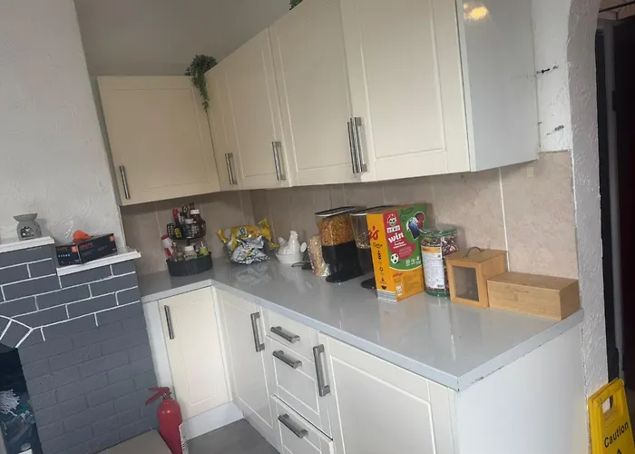 Woodville - Free Parking, Direct Bus To Centre Bed & Breakfast Leeds (West Yorkshire)