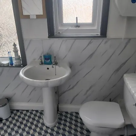 Woodville By Oyo Bed & Breakfast