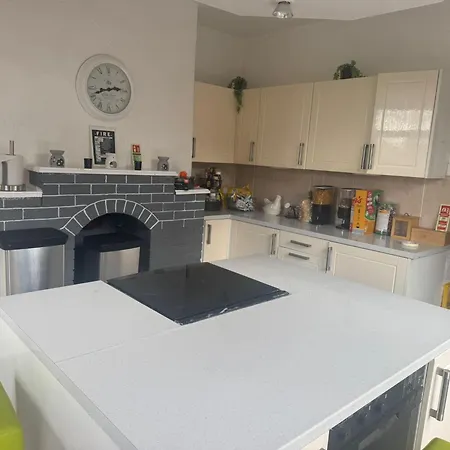 Bed & Breakfast Woodville By Oyo Leeds (West Yorkshire)